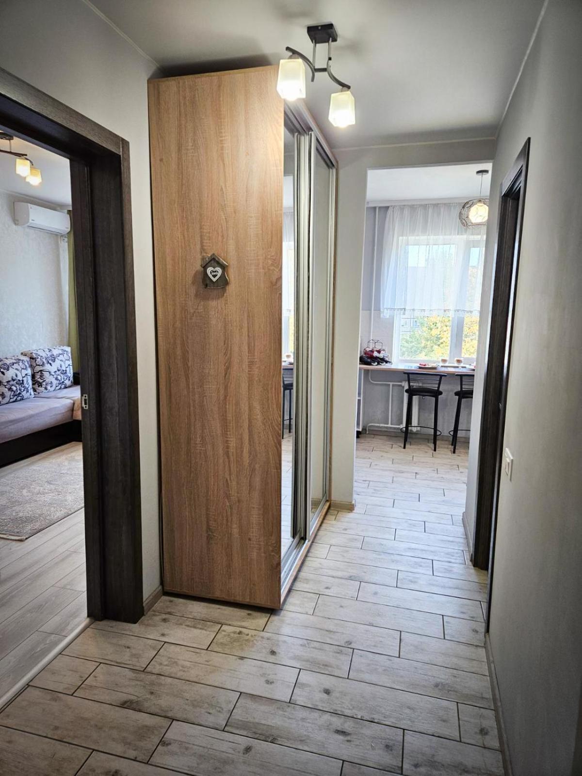 1К Апартаменты На Вечернем Бульваре Авраменко 8 Kryvyi Rih Exterior photo